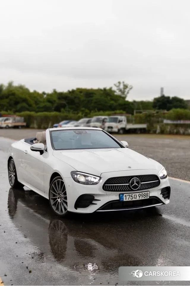 Mercedes-Benz E-Class W213 2022 Белый из Кореи