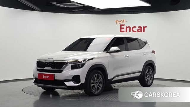 Kia Seltos 2022 Белый из Кореи