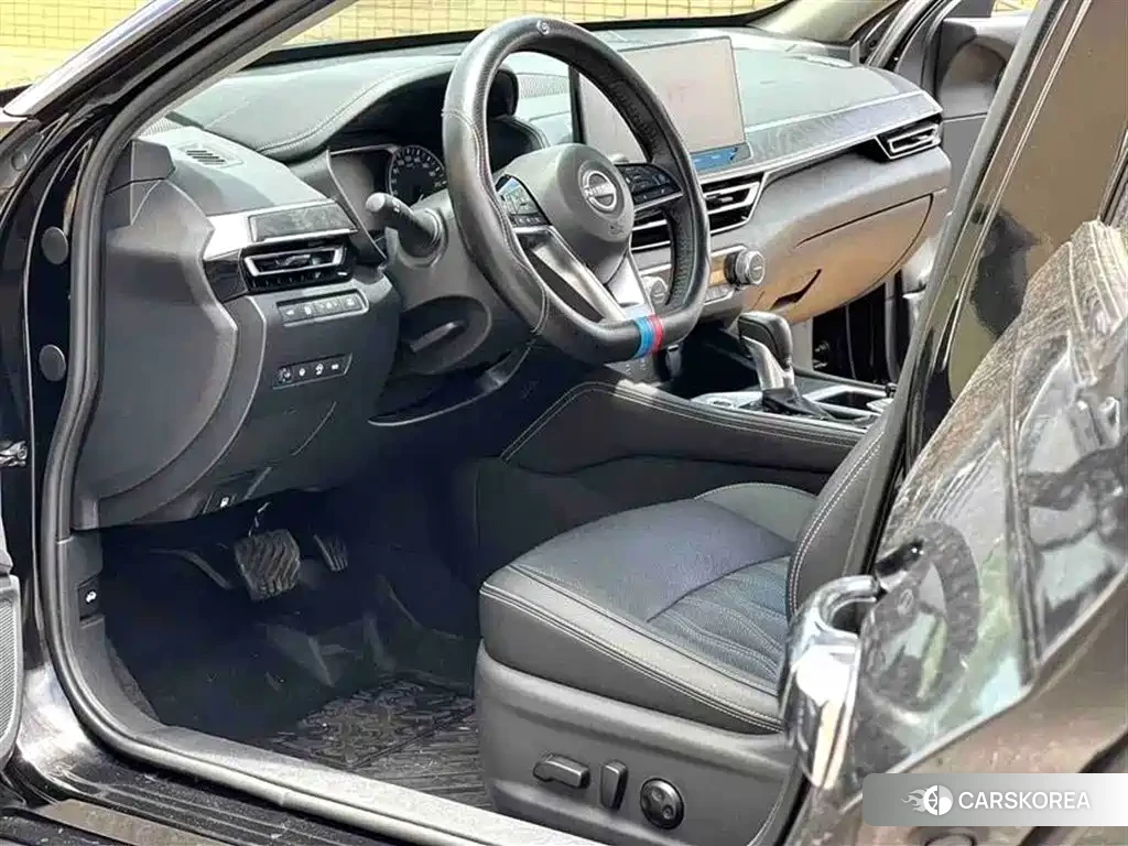 Nissan Altima 2023 Черный из Китая