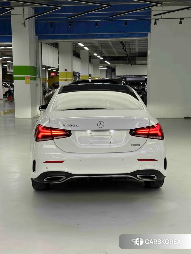 Mercedes-Benz Class A 2021 Белый из Китая
