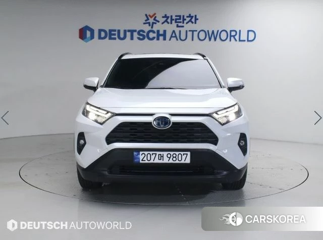 Toyota RAV4 5th Generation 2024 Белый из Кореи