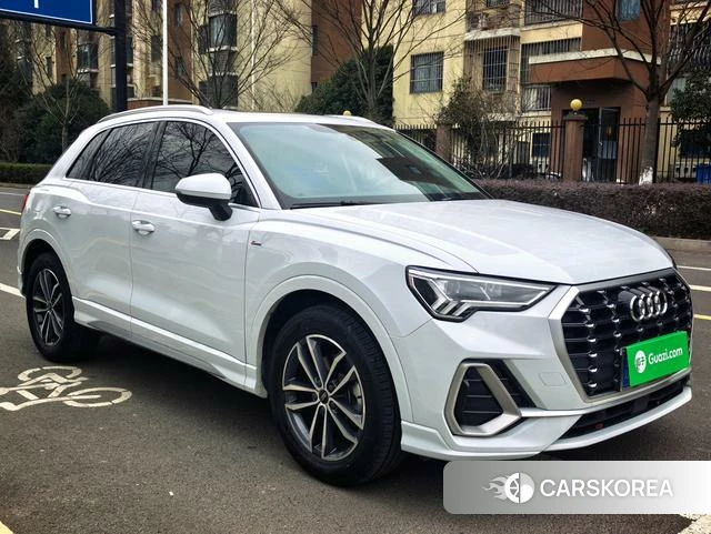 Audi Q3 2022 Белый из Китая