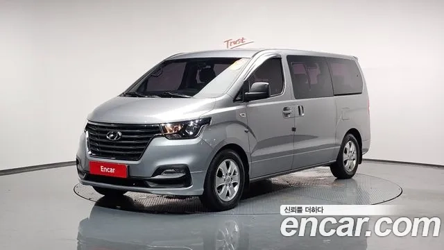 Hyundai The New Grand Starex 2018 Серебристо-серый из Кореи