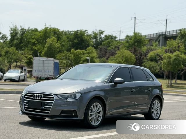 Audi A3 2021 Серебристо-серый из Китая