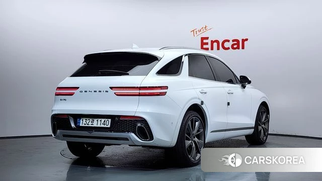 Genesis GV70 2022 Белый из Кореи