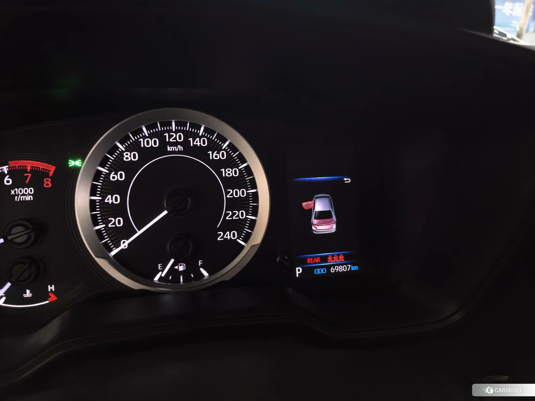 Toyota Corolla 2023 Белый из Китая
