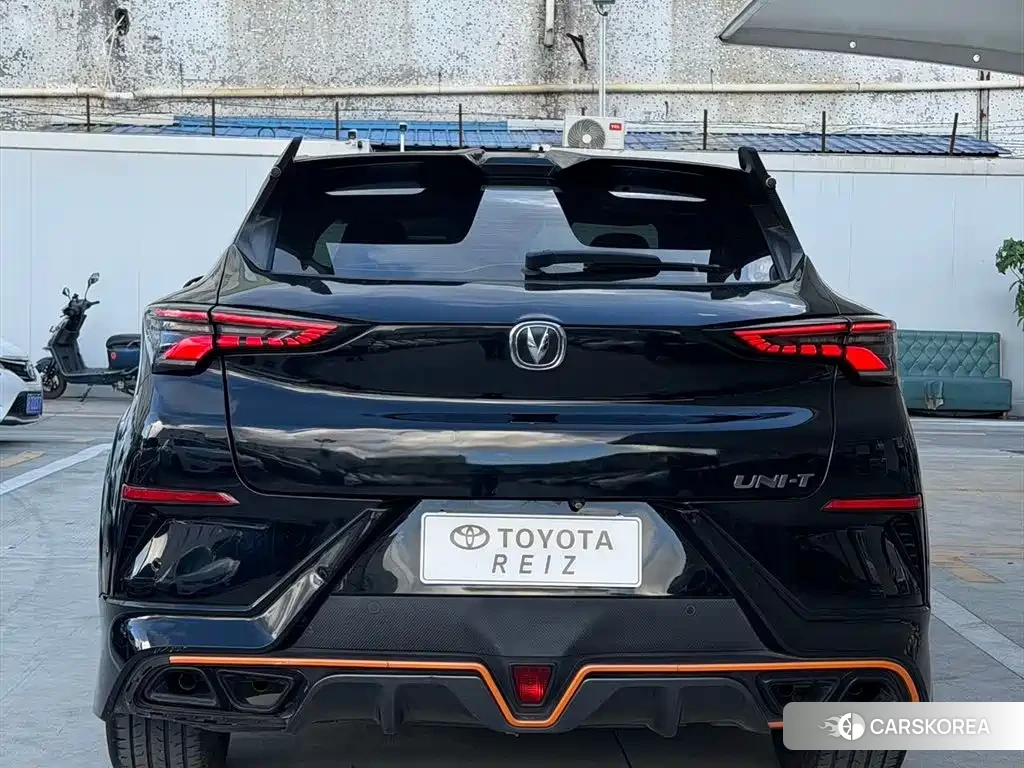 Chang'an Changan UNI-T 2022 Черный из Китая