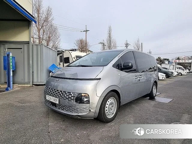 Hyundai Staria 2021 Серебряный из Кореи