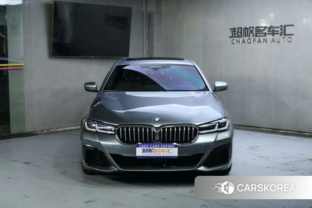 BMW 5 series (imported) 2022 Темно-серый из Китая