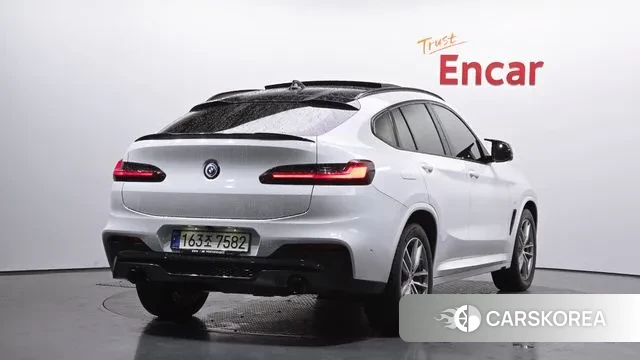 BMW X4 (G02) 2018 Белый из Кореи