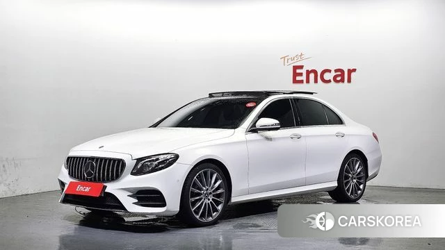 Mercedes-Benz E-Class W213 2020 Белый из Кореи
