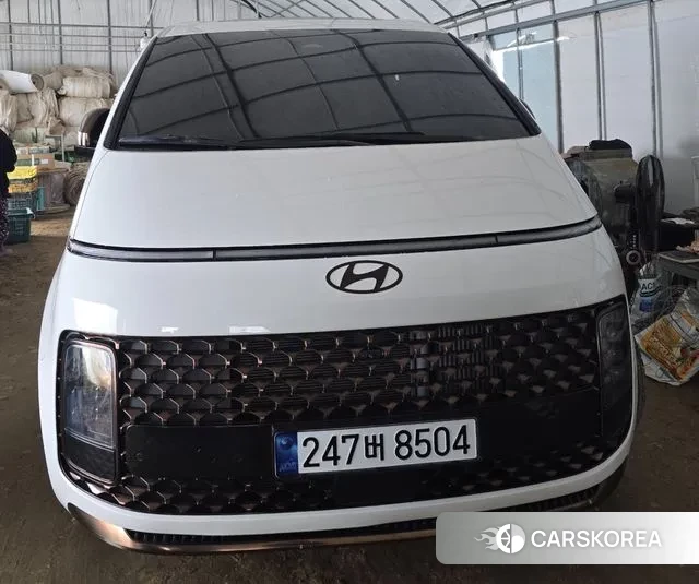 Hyundai Staria 2025 Белый из Кореи