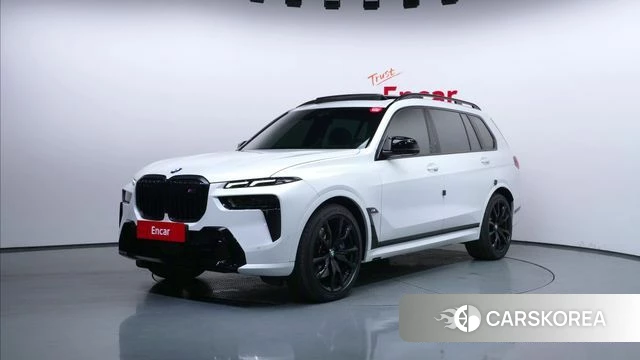 BMW X7 (G07) 2025 Белый из Кореи
