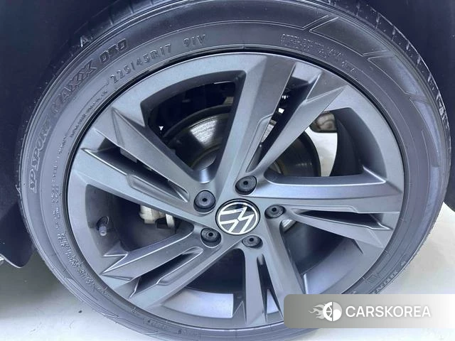 Volkswagen Golf 2023 Белый из Китая