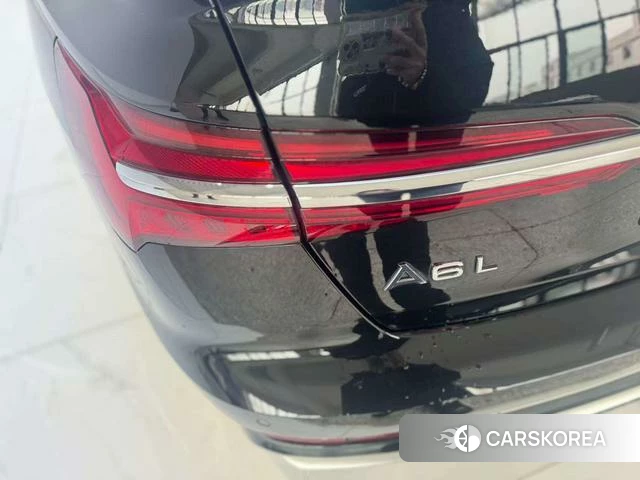 Audi A6L 2023 Черный из Китая