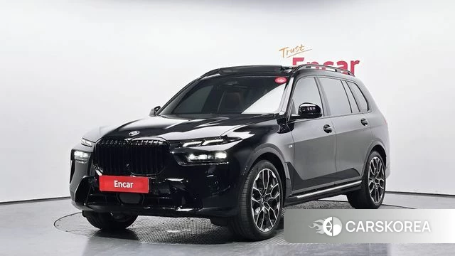 BMW X7 (G07) 2025 Черный из Кореи