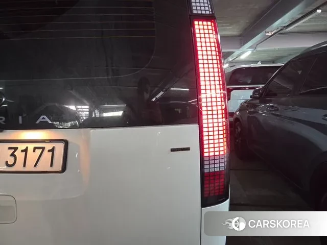 Hyundai Staria 2024 Белый из Кореи