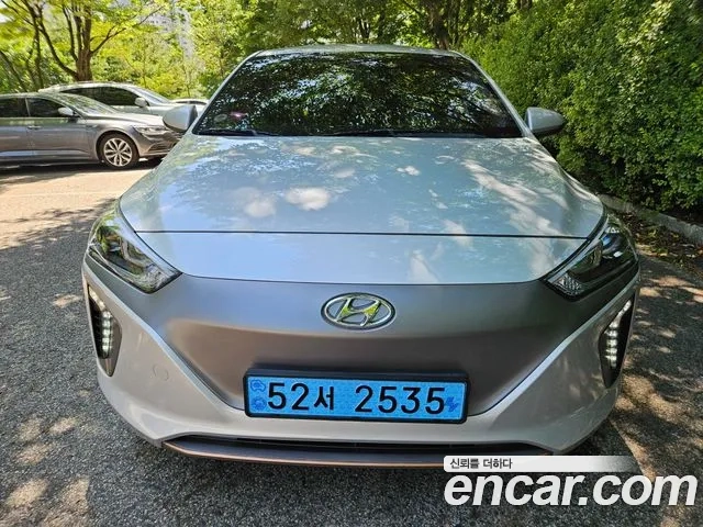 Hyundai Ionic Electric 2019 Серебряный из Кореи