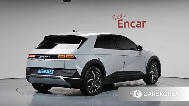 Hyundai Ionic 5 2024 Серебристо-серый из Кореи