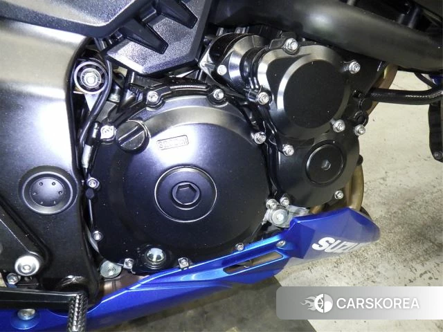 Engine photo