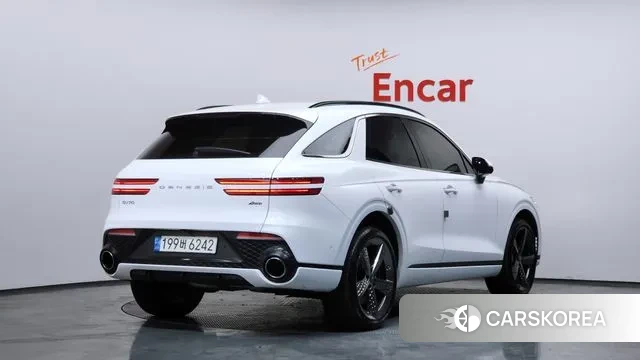 Genesis GV70 2023 Белый из Кореи