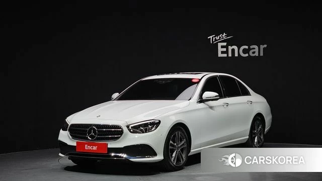 Mercedes-Benz E-Class W213 2023 Белый из Кореи