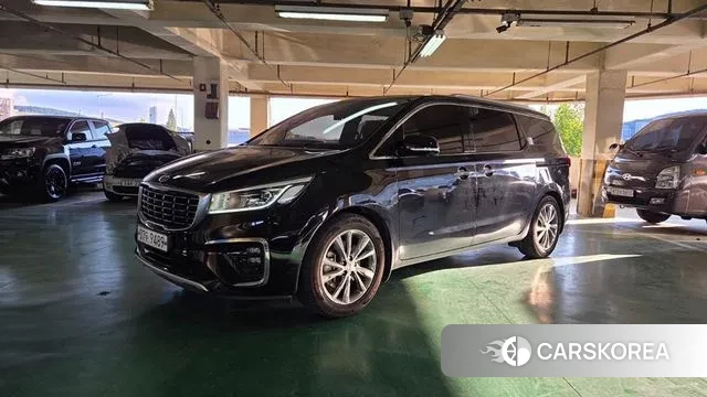 Kia The New Carnival 2018 Черный из Кореи