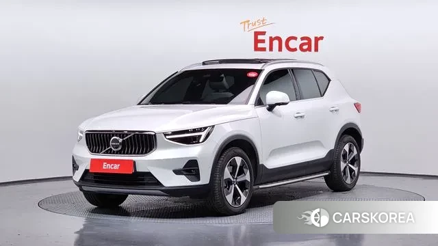 Volvo XC40 2024 Белый из Кореи