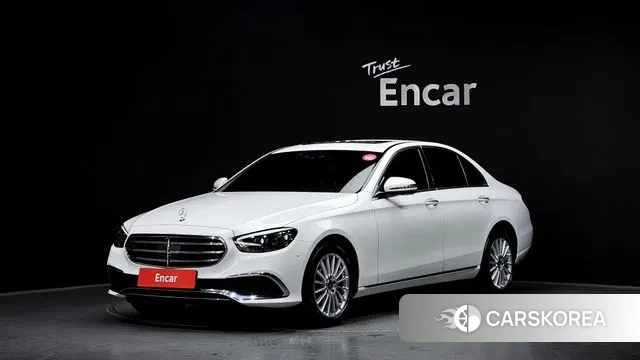Mercedes-Benz E-Class W213 2023 Белый из Кореи