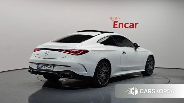Mercedes-Benz CLE-Class C236 2024 Белый из Кореи
