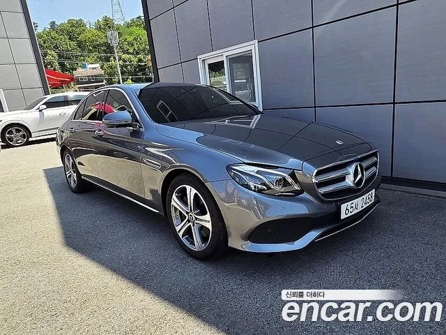 Mercedes-Benz E-Class W213 2018 Серый из Кореи