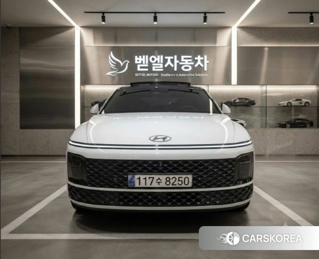 Hyundai Grandeur Hybrid (GN7) 2023 Белый из Кореи