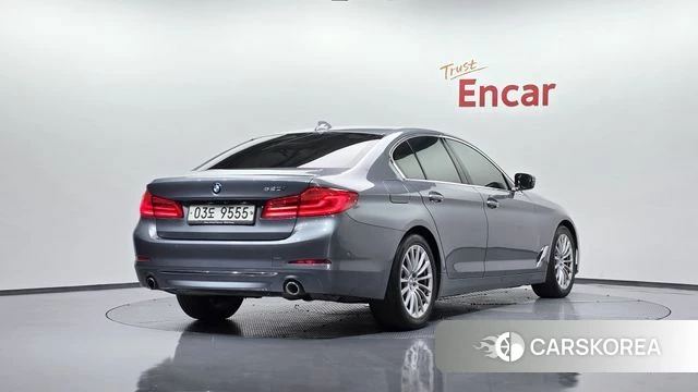 BMW 5 Series (G30) 2019 Серый из Кореи