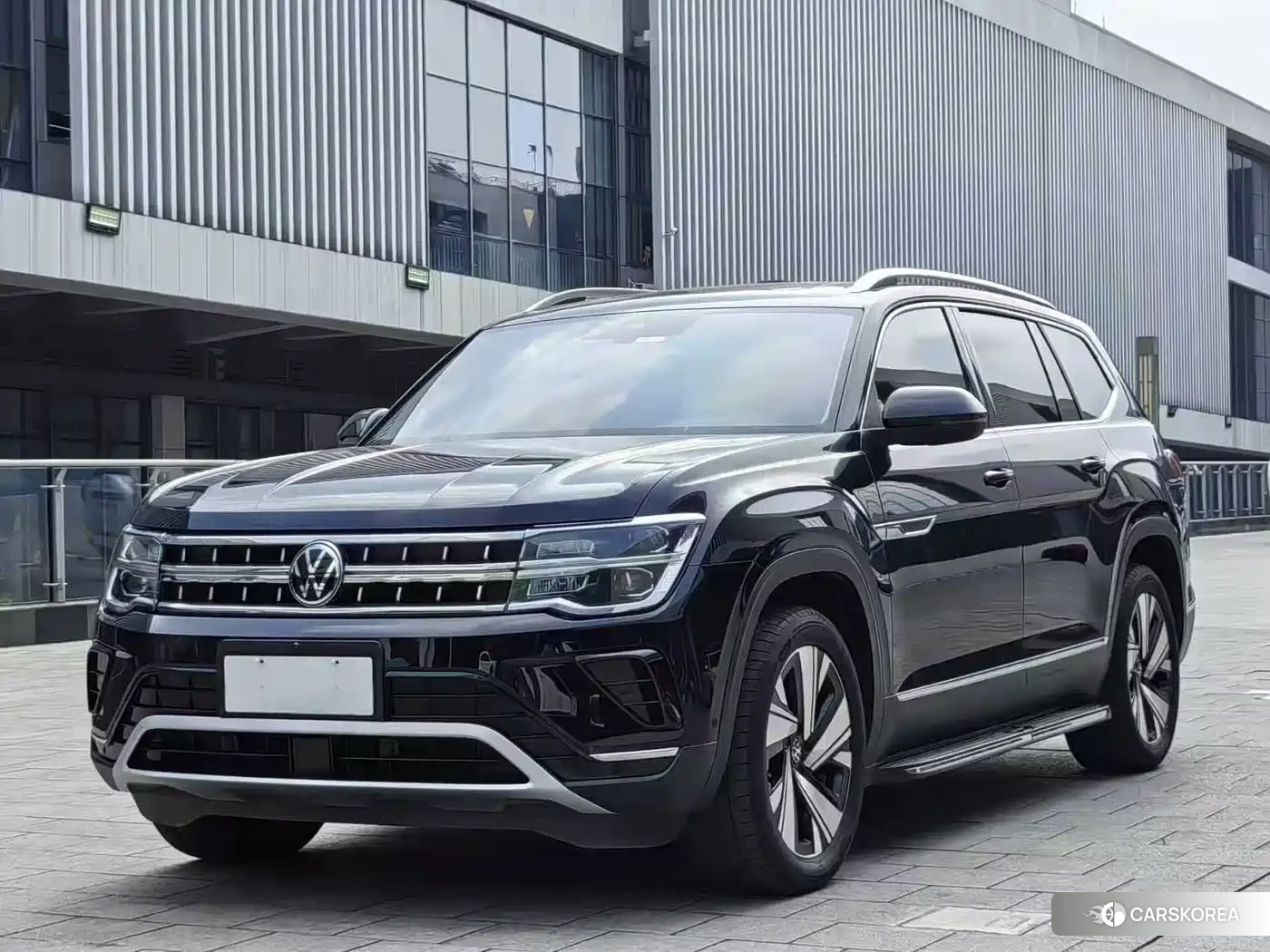 Volkswagen Touareg 2024 Черный из Китая