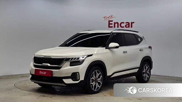 Kia Seltos 2022 Белый из Кореи
