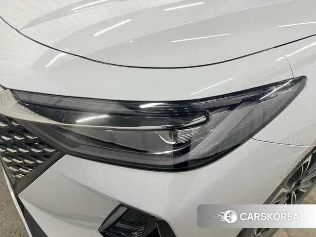 Chery Fengyun Fengyun A8 2024 Серебристо-серый из Китая