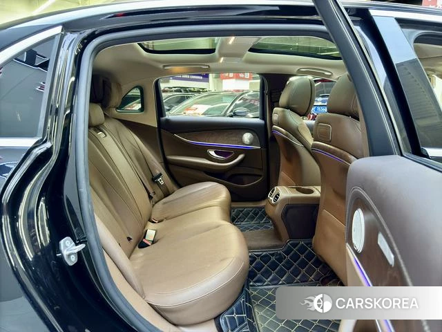 Mercedes-Benz E-class id 4221364 из Китая