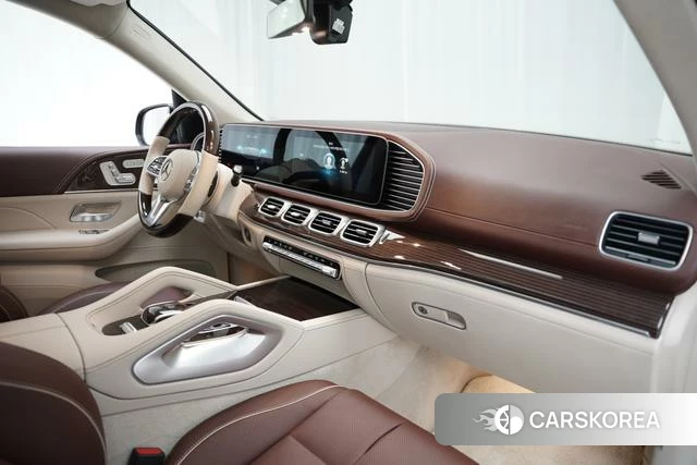 Mercedes-Benz Maybach GLS 2023 Черный из Китая