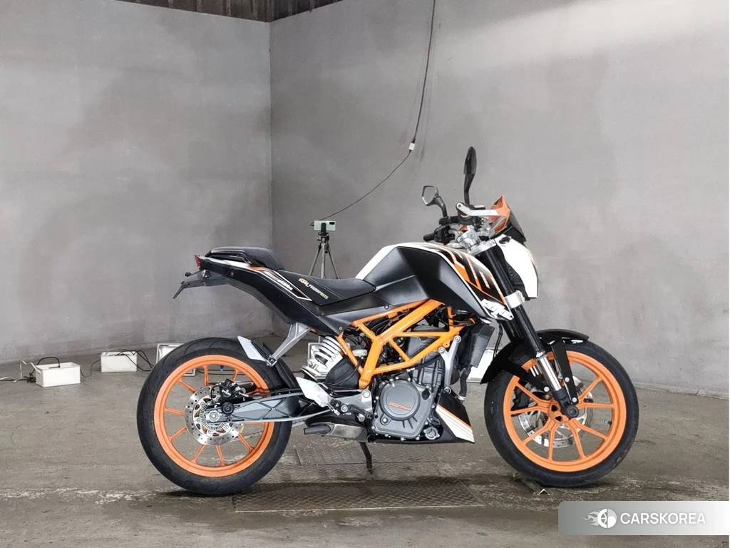 Проданный KTM 390 DUKE 2014 из Японии, фото 2