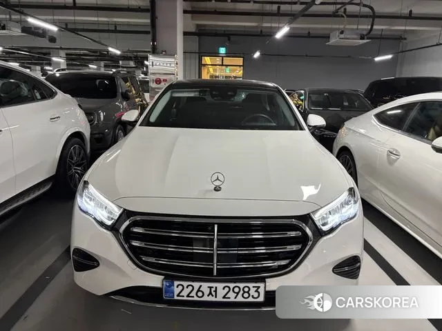 Mercedes-Benz E-Class W214 2024 Белый из Кореи