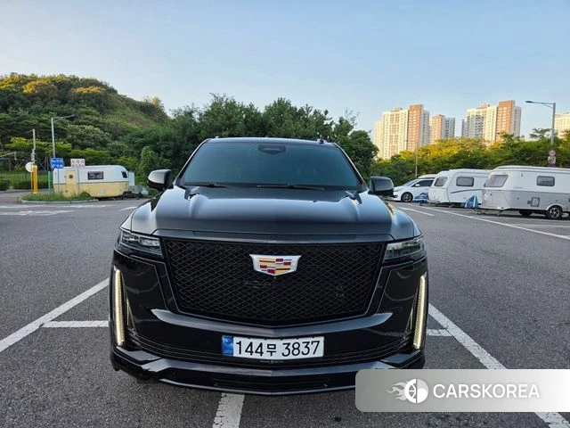Cadillac Escalade 5th Generation 2021 Черный из Кореи
