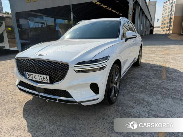 Genesis GV70 2023 Белый из Кореи