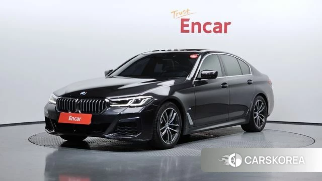 BMW 5 Series (G30) 2022 Серый из Кореи