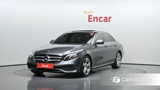Mercedes-Benz E-Class W213 2018 Серый из Кореи