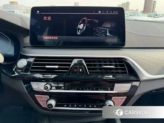 BMW 5 series 2023 Белый из Китая