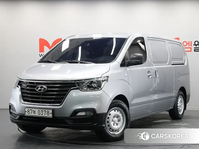 Hyundai The New Grand Starex 2018 Серебристо-серый из Кореи