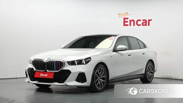 BMW 5 Series (G60) 2024 Белый из Кореи