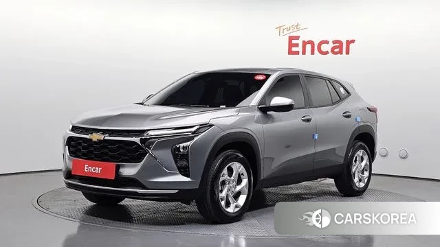 Chevrolet (GM Daewoo) Trax Crossover 2024 Серебристо-серый из Кореи