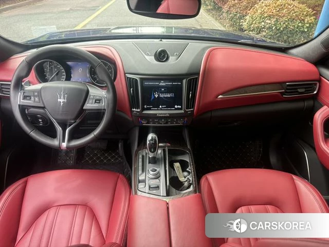 Maserati Levante 2019 Синий из Китая