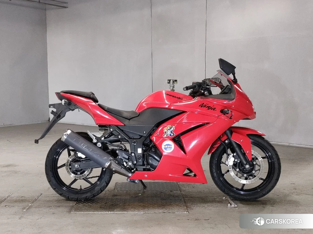Проданный Kawasaki NINJA 250R id 4159028 из Японии